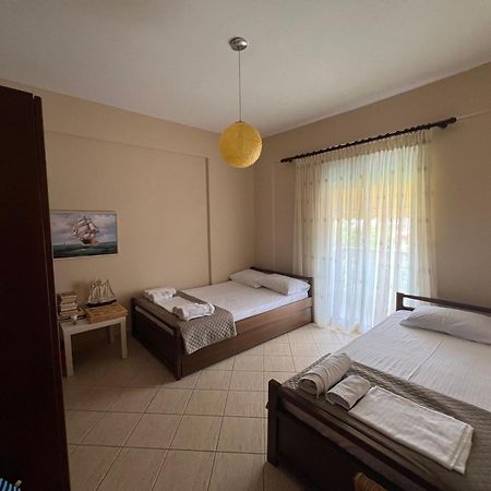 Vrasná Sea & Sun Retreatヴィラ エクステリア 写真