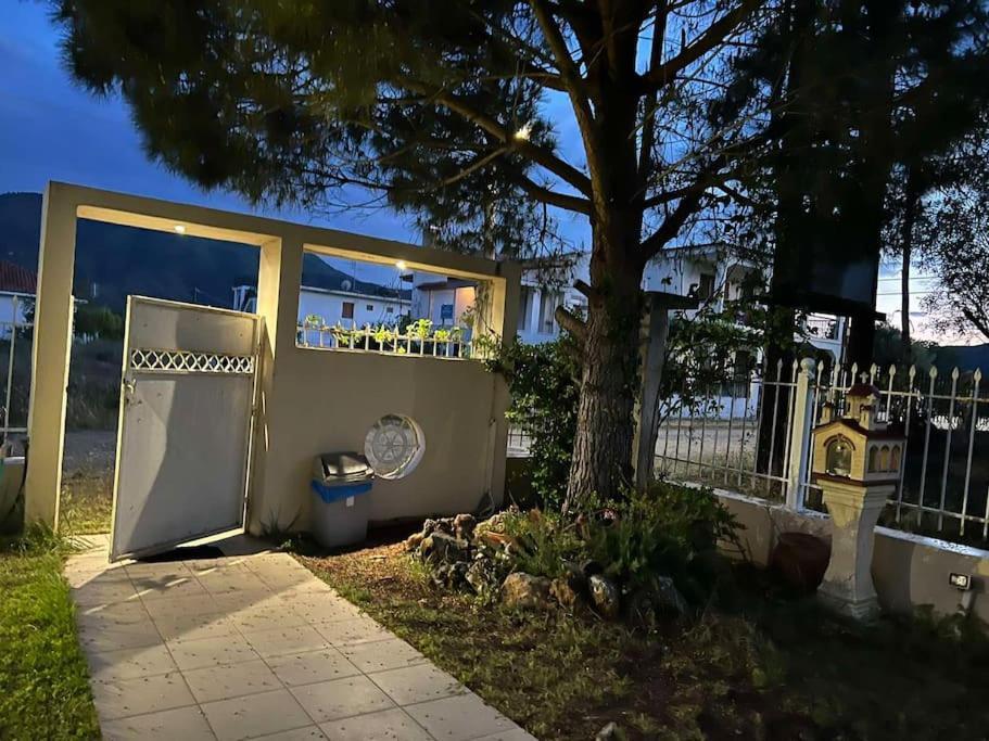Vrasná Sea & Sun Retreatヴィラ エクステリア 写真